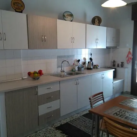 Olena House 公寓 卡瓦拉